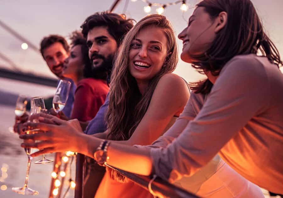 Knoxville: Scenic Lunch Cruise on the Tennessee River - The Views and Landmarks: What You’ll See