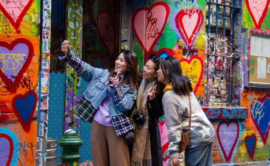 Melbourne: City Highlights Group Tour by Bus - The Value of Expert Guides and Multilingual Access