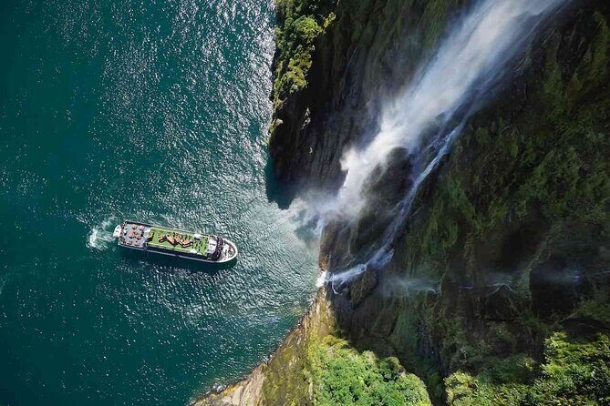 Milford Sound Tour from Queenstown with Cruise - The Scenic Route and Stops