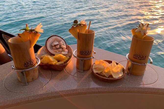 Moorea Sunset Boat Tour - Detailed Breakdown of the Itinerary