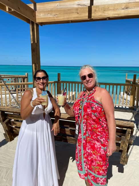 Nassau: Full-Day Party Catamaran with Private Beach & Lunch - Swim with the Friendly Pigs on Rose Island