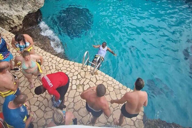 Negril City Day Experience - Lunch and Souvenirs