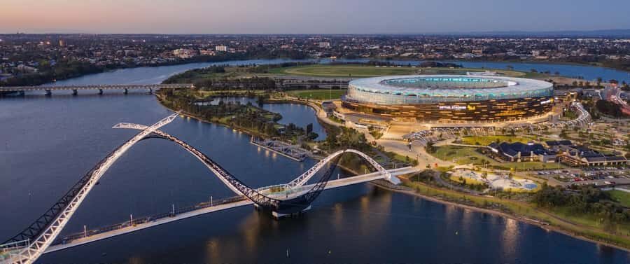 Perth & Fremantle Small-Group Tour with Swan River Cruise - The Practical Details: Transportation, Guides, and Timing