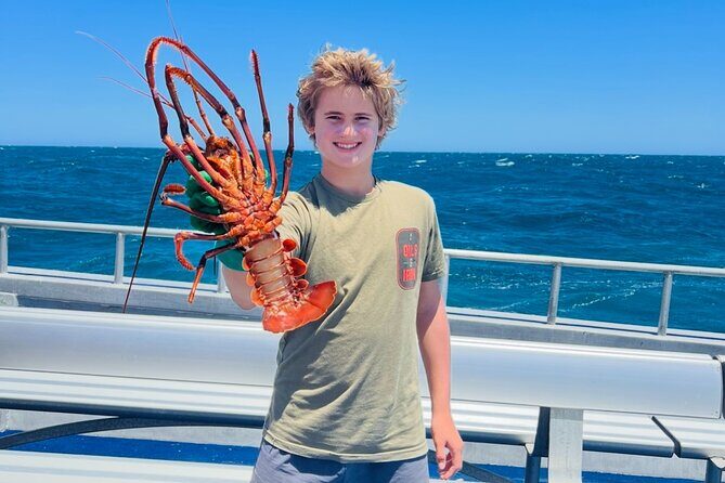 Pinnacles Desert and Catch Your Own Lobster Lunch Safari. - Catching Your Own Lobster