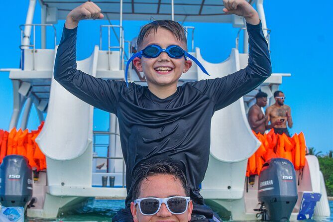 Private Luxury Double Slide Party Boat - What Makes This Tour Stand Out?