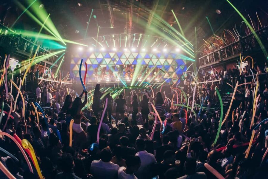 Punta Cana: Coco Bongo Nightclub Experience with Transfer - What Makes Coco Bongo Stand Out?