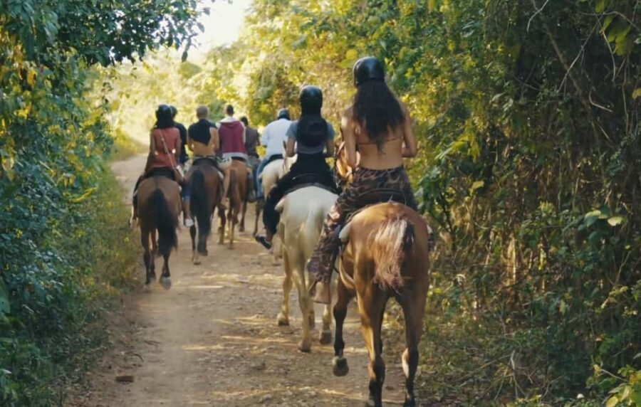 Punta Cana Horseback riding & Sunset + beach + free pick-up - How the Itinerary Unfolds
