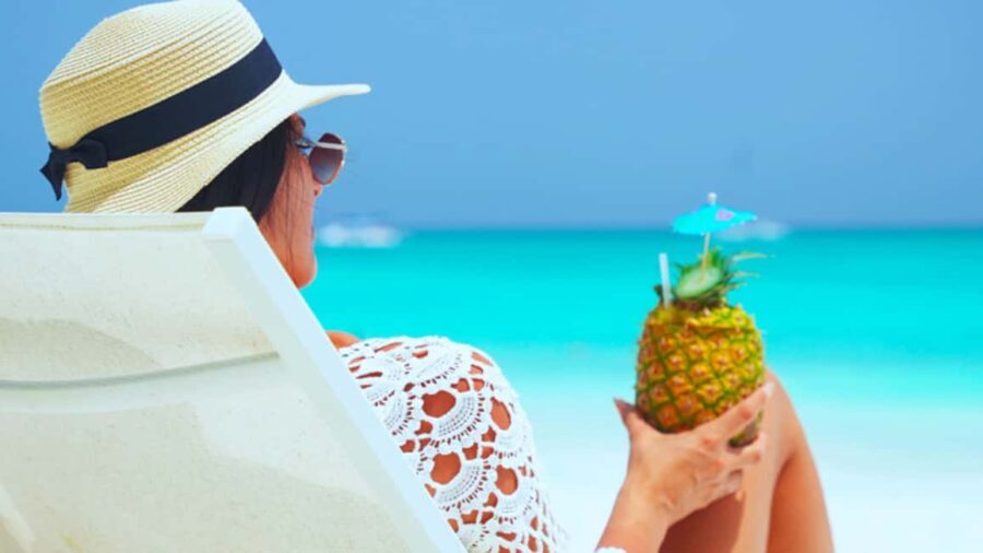 Punta Cana: Saona Island All Included Open Bar Catamaran - The Natural Pool and Starfish Sanctuary