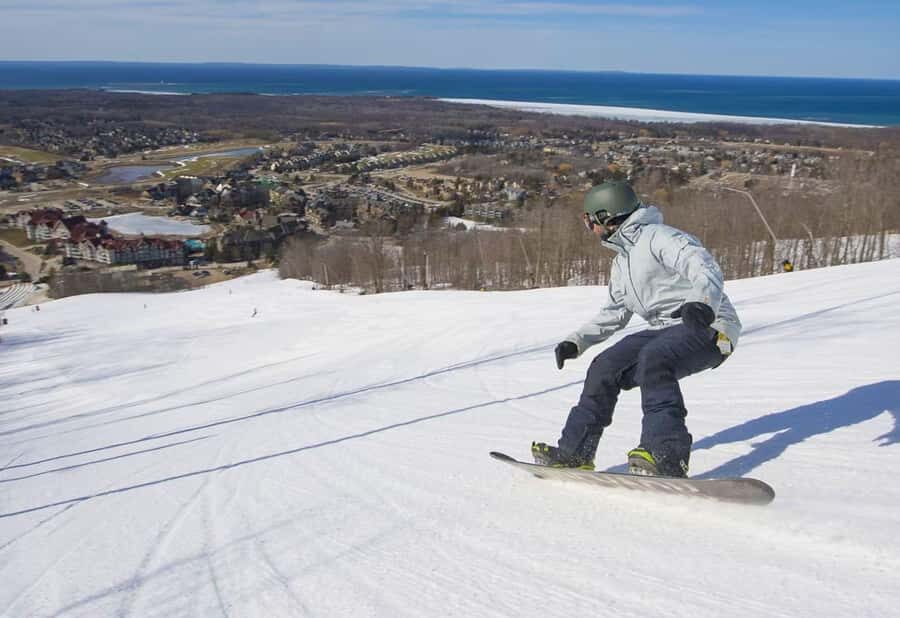 Toronto: Private Blue Mountain Day Trip - Exploring Blue Mountain Village