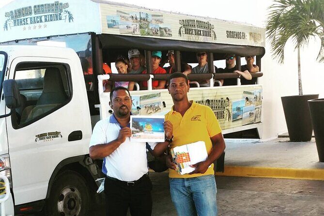 traslado privado SUBURBAN/CADILLAC round trip PUNTACANA-UVEROALTO - Authentic Experiences and Real Feedback