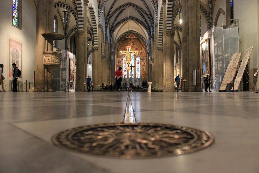Florence city centre with cathedral and tourist crowds