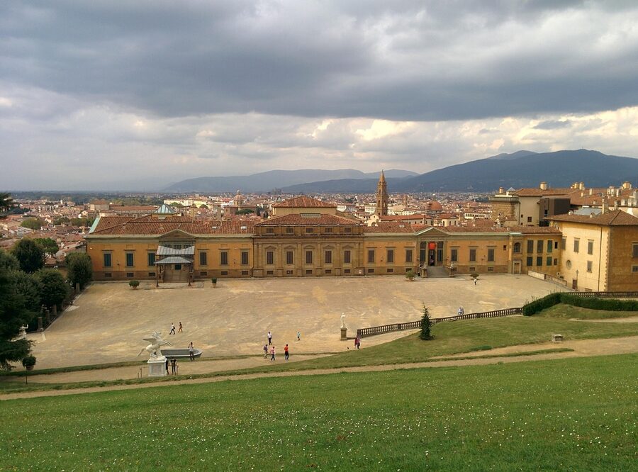 Panorama showing Pitti Palace with the Boboli Garden behind