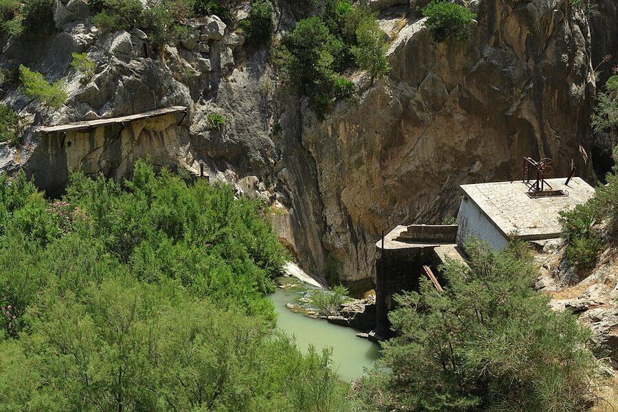 The old dam at the entrance to the Gaitanes gorge