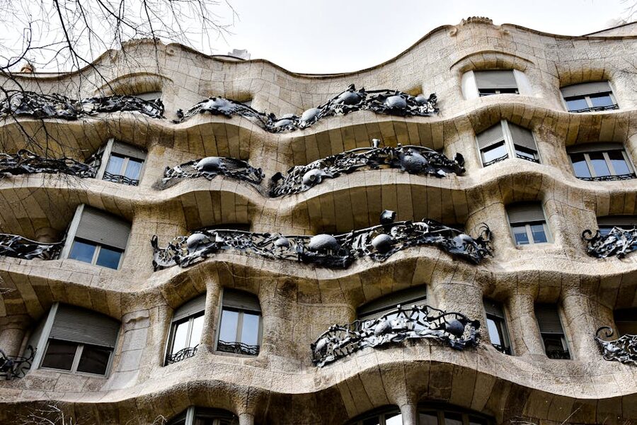 Casa Mila La Pedrera wavy facade Barcelona