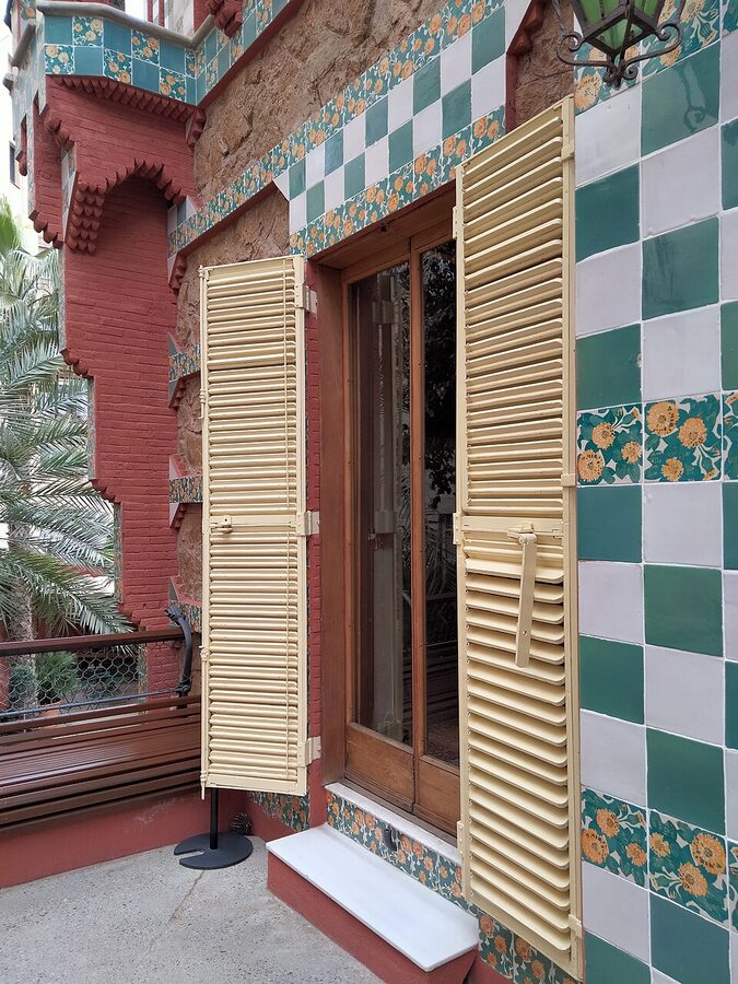 Casa Vicens bedroom outdoor terrace decorative detail
