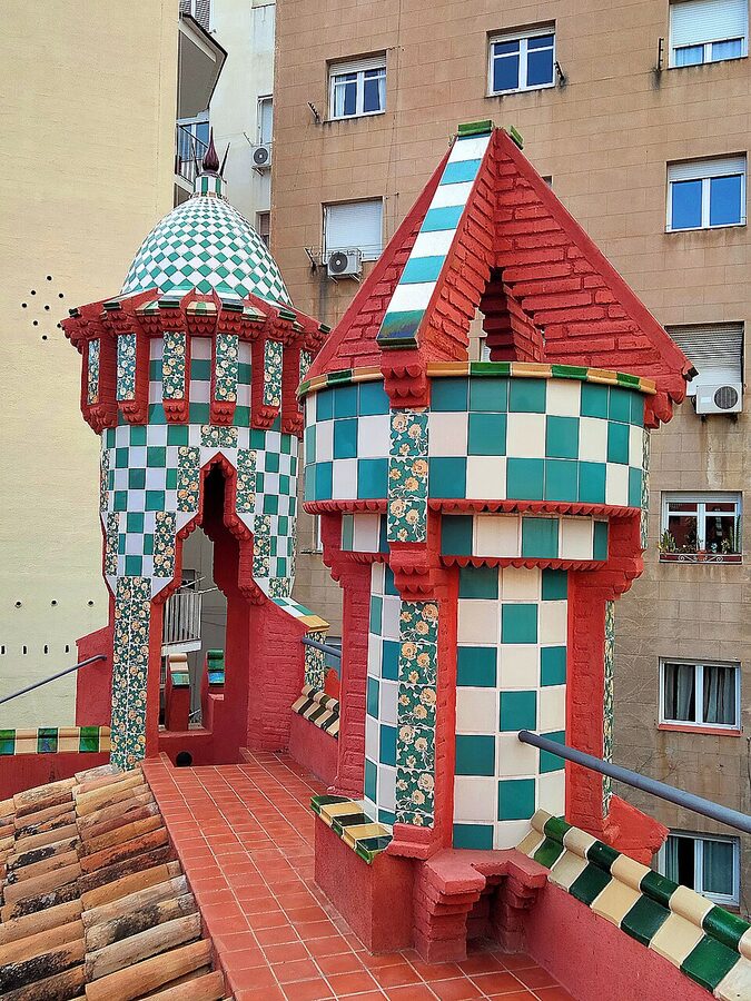 Casa Vicens rooftop pavilion templet original house