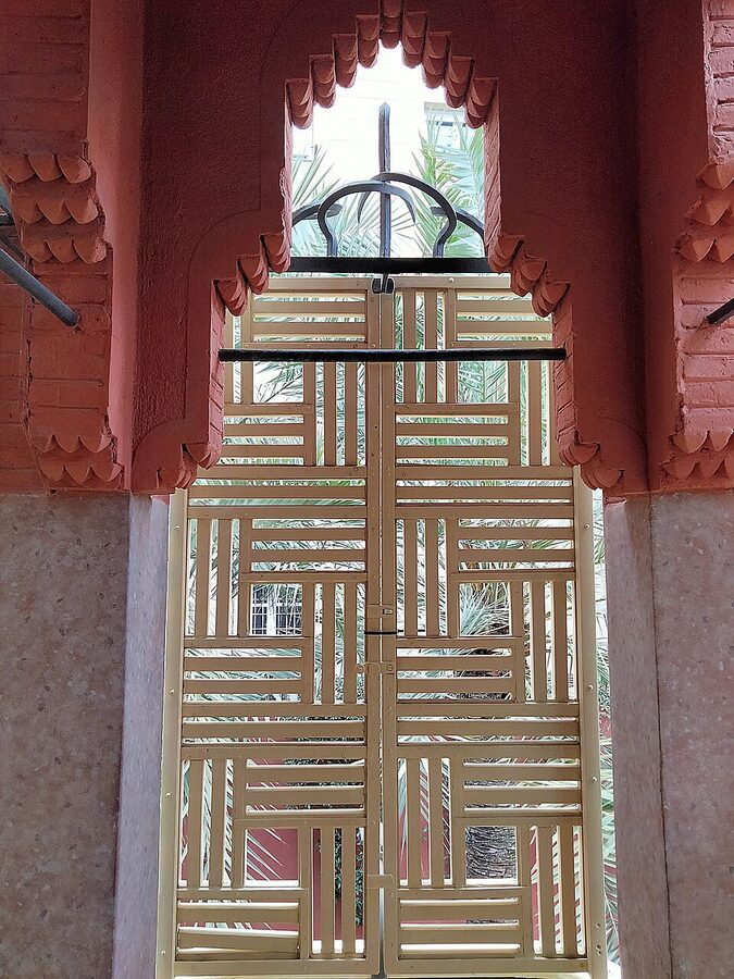 Casa Vicens sitting room balcony lattice screen detail