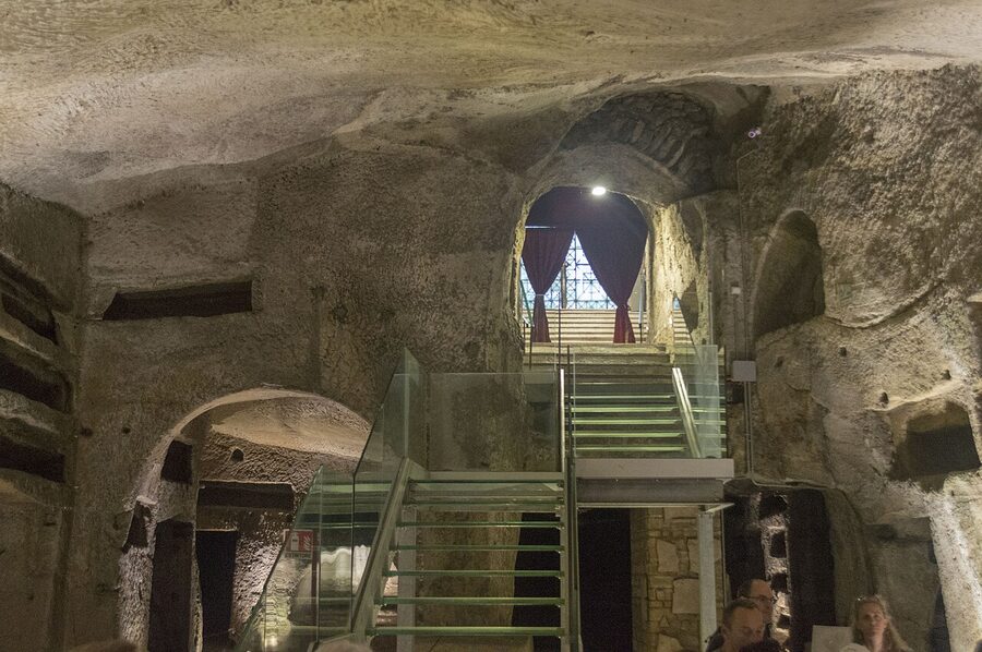 Burial chamber with loculi in the Catacombs of San Gennaro