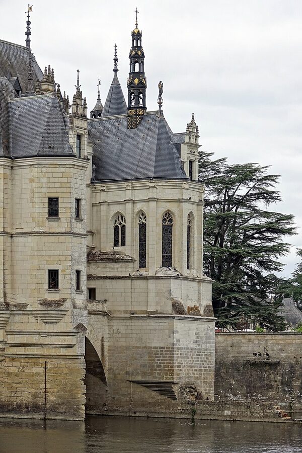 Chenonceau chapelle interior