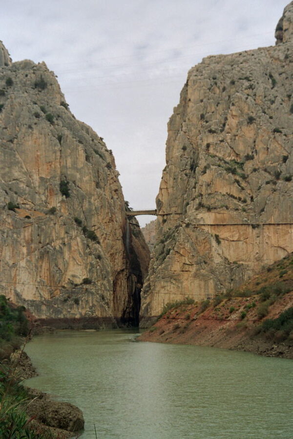 The Desfiladero de los Gaitanes gorge photographed in 2004 before the rebuild