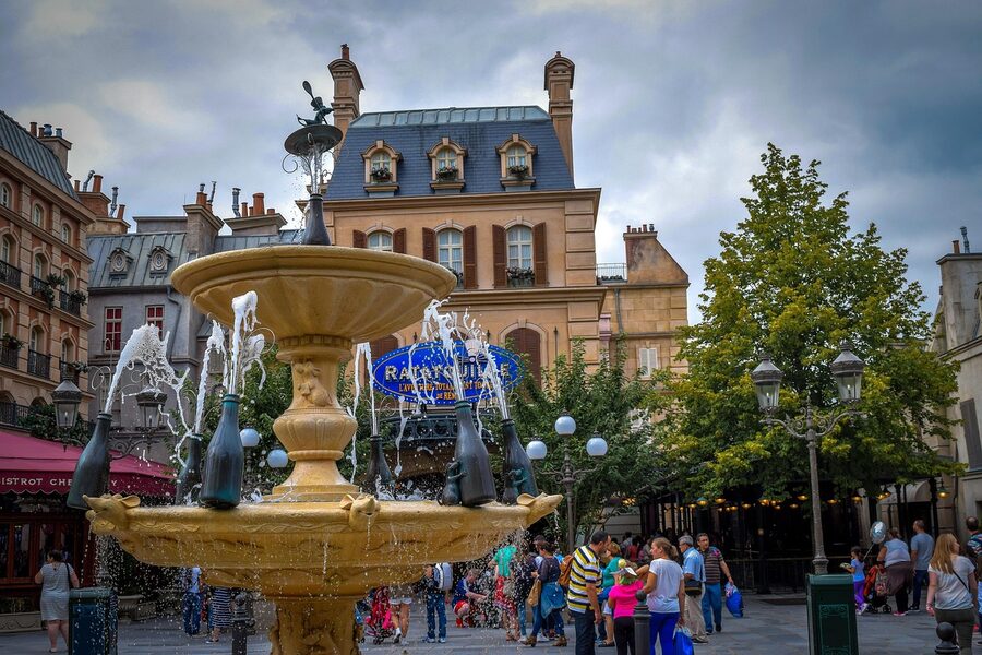 Ratatouille village fountain Disneyland Paris
