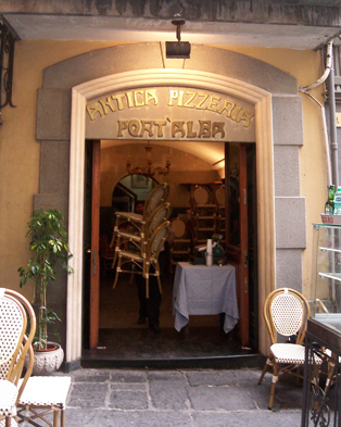 Pizzeria Port'Alba in central Naples, claims 1738 founding date