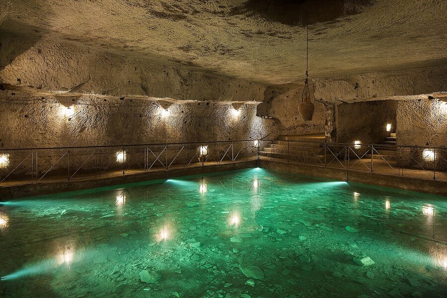 Renaissance cistern Galleria Borbonica Naples concert space