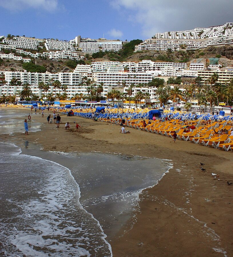Puerto Rico de Gran Canaria beach urbanizacion