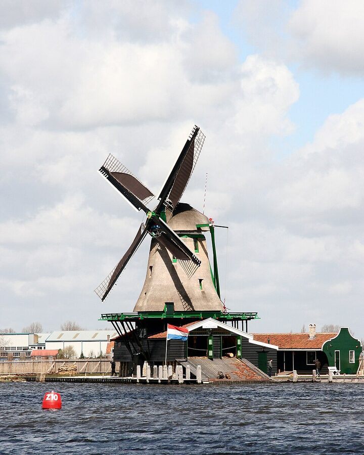 Het Jonge Schaap wood-sawing windmill