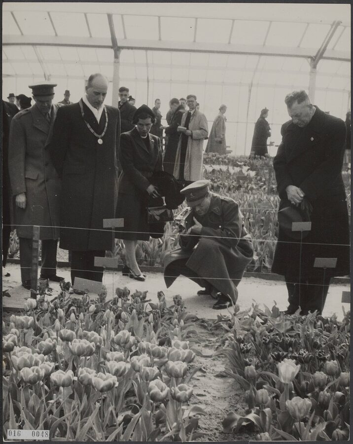 Keukenhof 1952 with Prince Bernhard and Mayor Lambooy