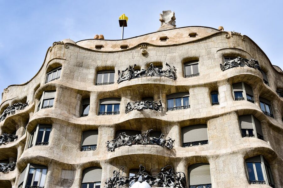 La Pedrera iron balcony seaweed close detail
