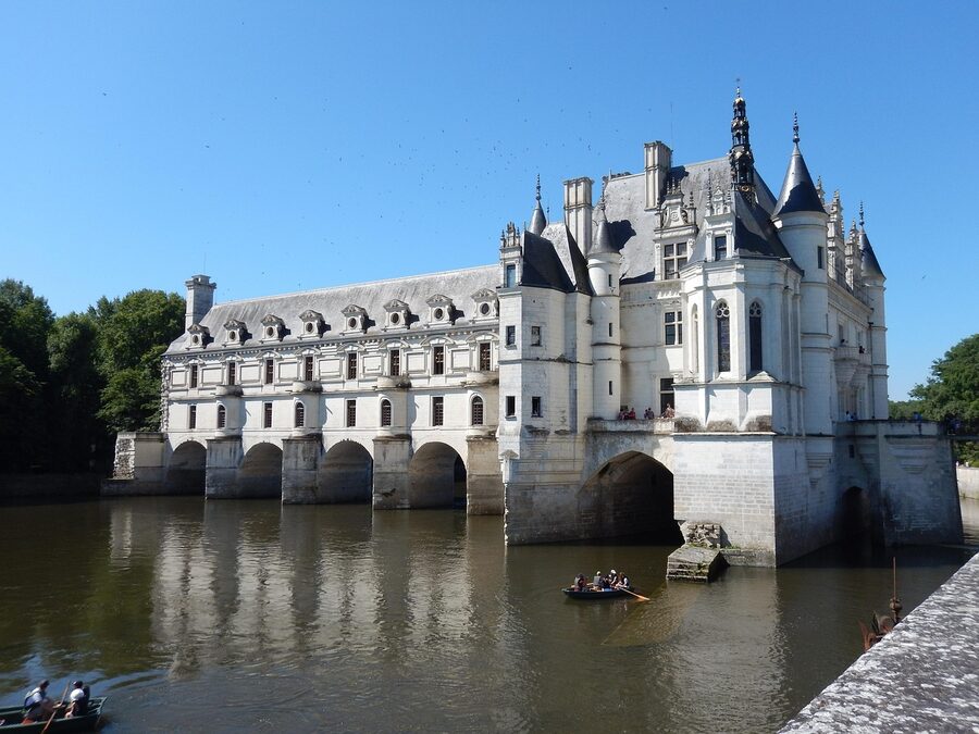 Chenonceau arches over the River Cher