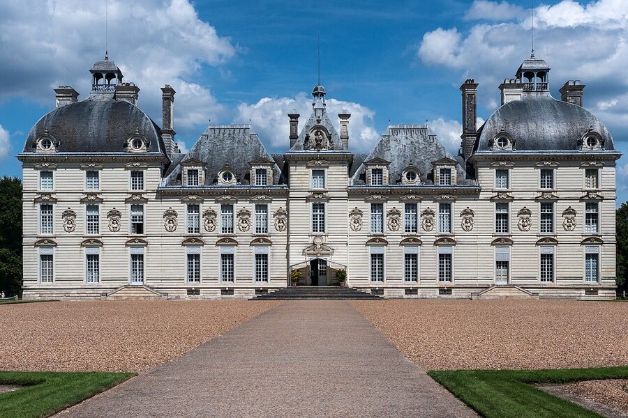 Cheverny symmetrical front facade Loire Valley