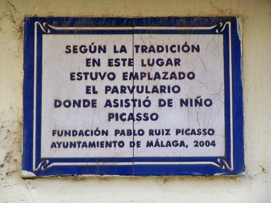 Plaque to Picasso on Calle San Agustin near the museum