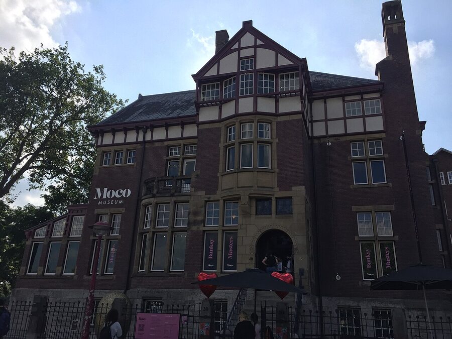 Moco Museum Amsterdam townhouse exterior 2021