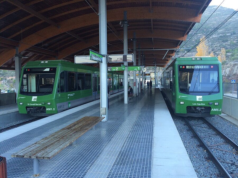 Cremallera de Montserrat rack railway pulling into Monistrol Vila station