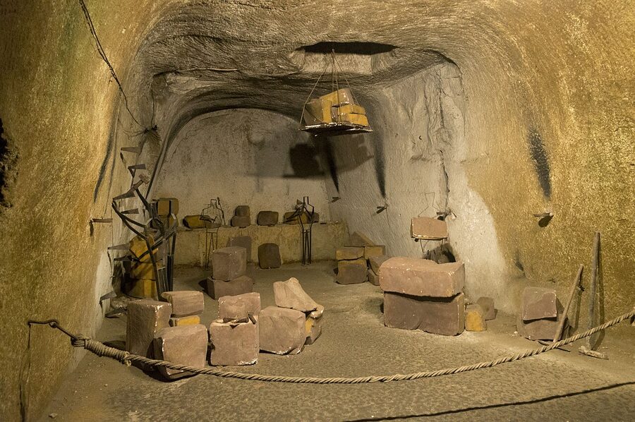 Tuff-stone tunnel chamber in the Naples underground aqueduct system