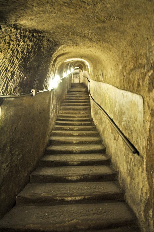Naples Underground, Two Levels Down