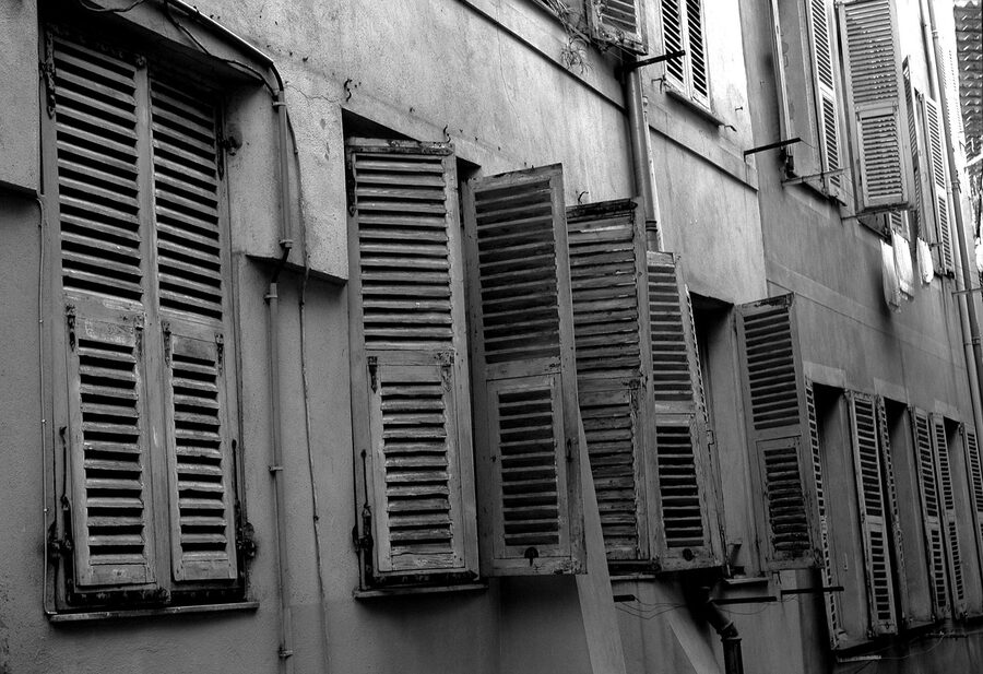Ochre and yellow facades in Nice old town