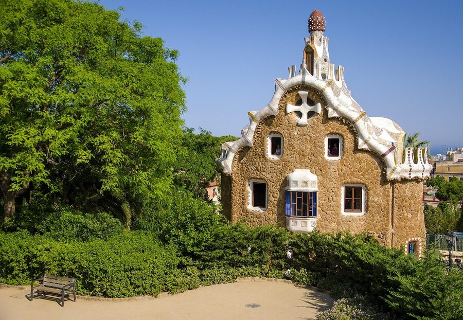 Park Güell mosaic terrace and gingerbread house Barcelona