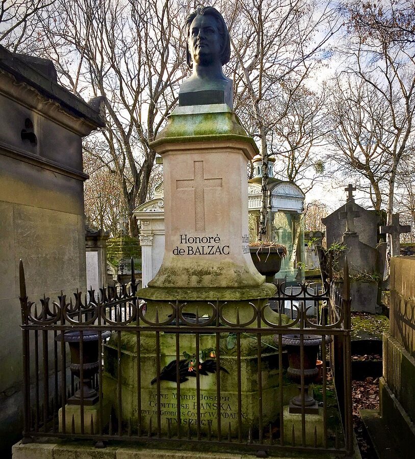 Honore de Balzac grave with bronze bust at Pere Lachaise division 48