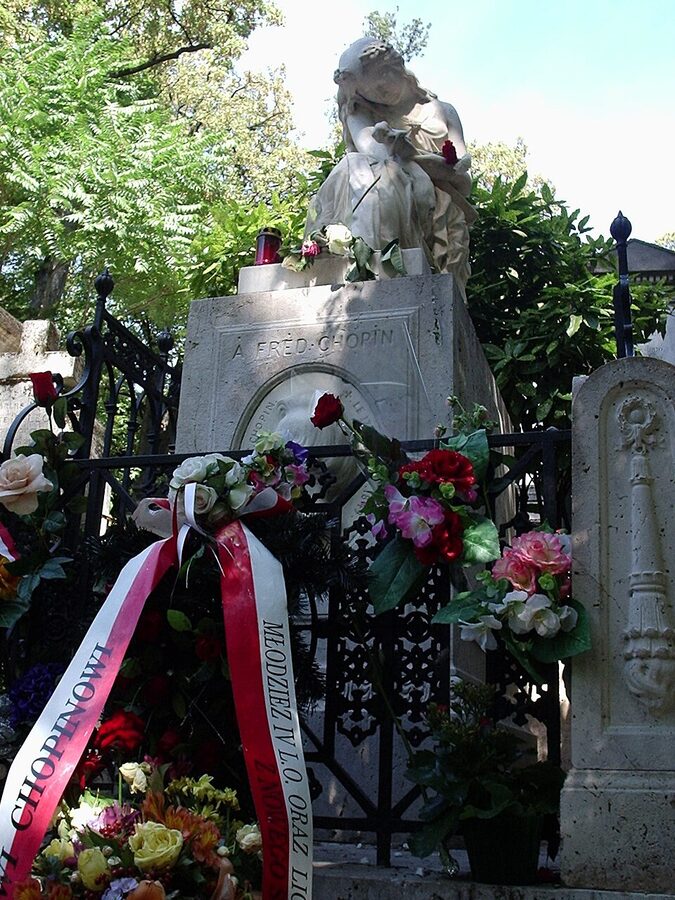 Frederic Chopin grave with weeping muse Pere Lachaise division 11