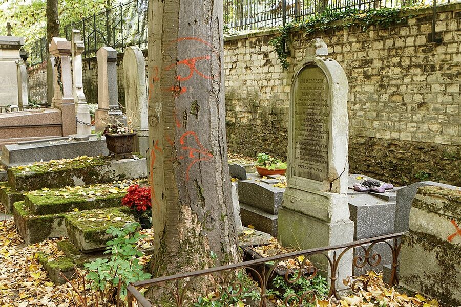 Sarah Bernhardt grave at Pere Lachaise Cemetery division 73 Paris