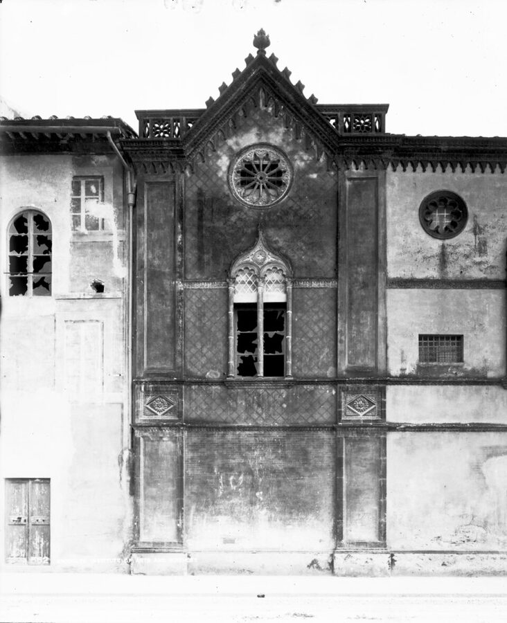 Archival 1895 photograph of a convent near Pisa with the Leaning Tower visible