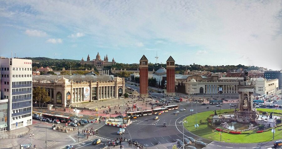 Plaça d'Espanya with Venetian Towers and MNAC behind