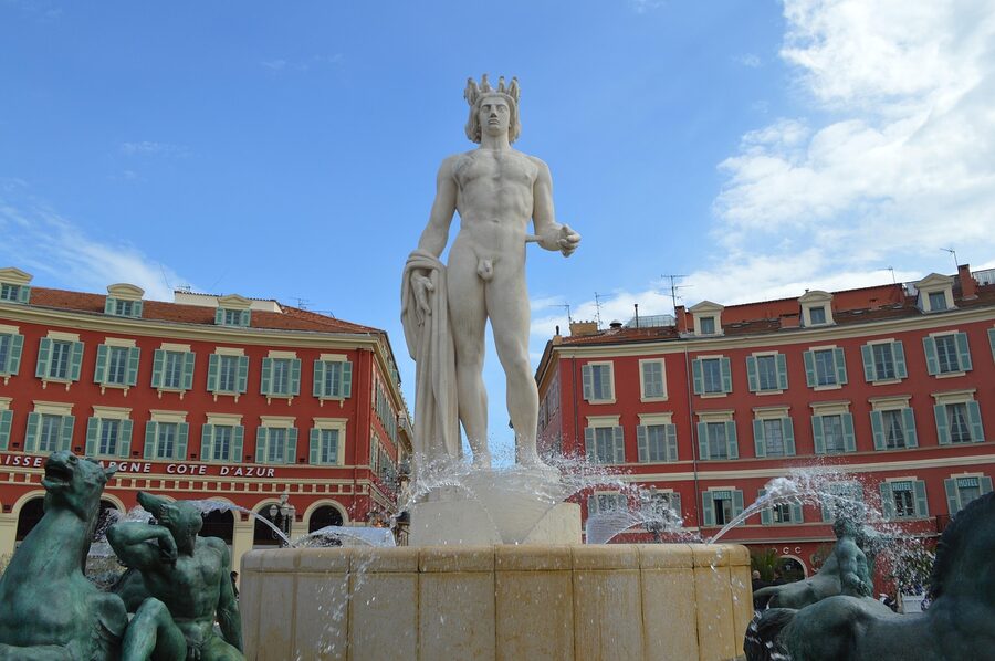 Place Massena in Nice with Apollo statue and red building