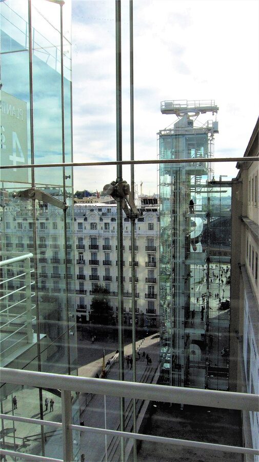Glass lifts on the exterior of the Reina Sofia Sabatini Building