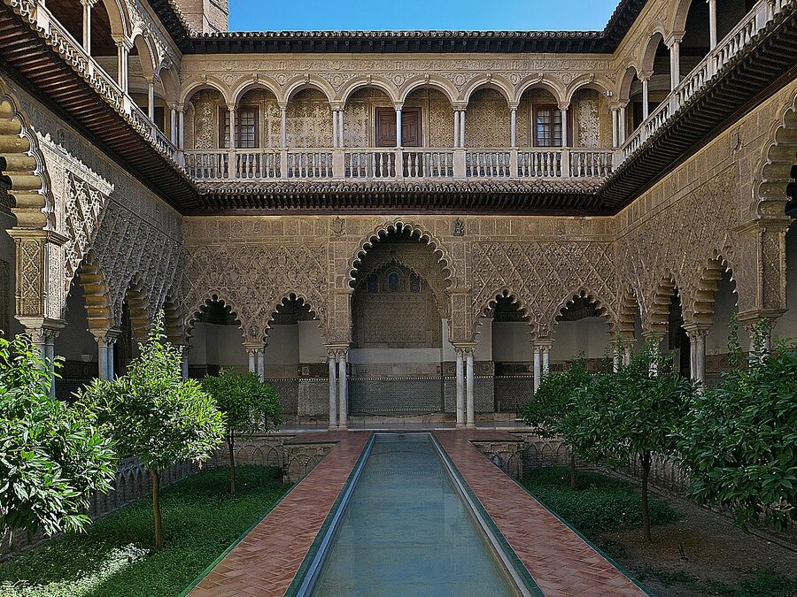 Patio de las Doncellas Alcazar Sevilla wide view