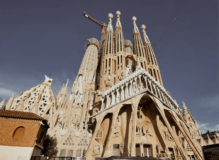 Sagrada Familia exterior under a clear blue sky