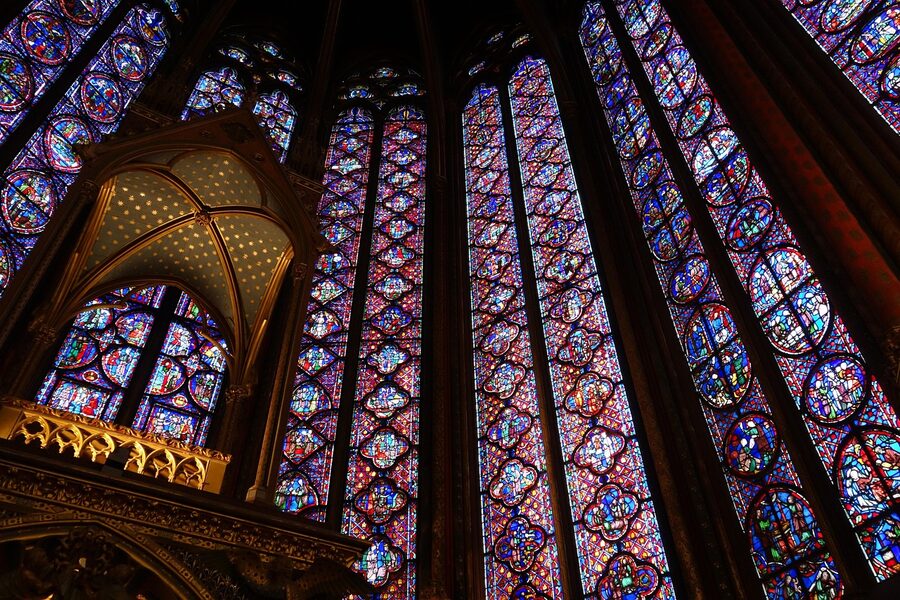 Sainte-Chapelle interior light shrine vertical view